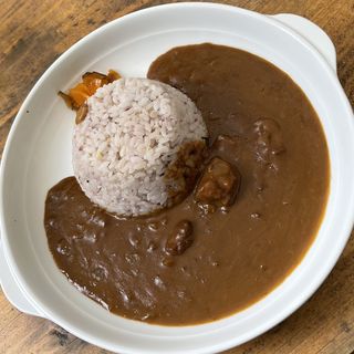 五穀米のすじ肉カレー(ウッディ ハート )