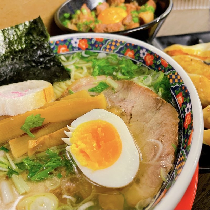 塩ラーメン(麺厨房あじさい 札幌エスタ店)