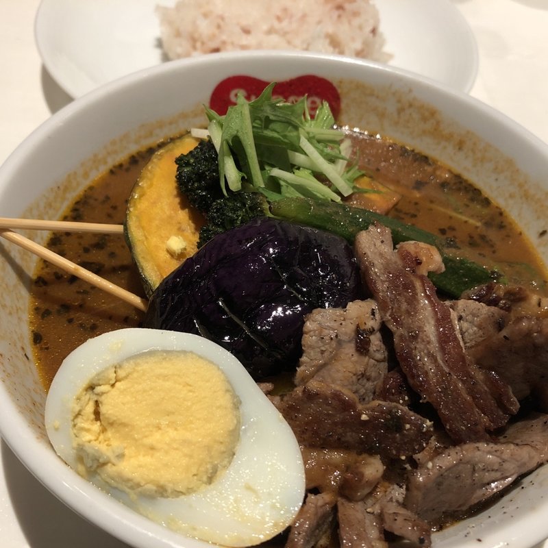 生ラム炭焼きカレー (北海道スープカレー　Suage丸の内店)