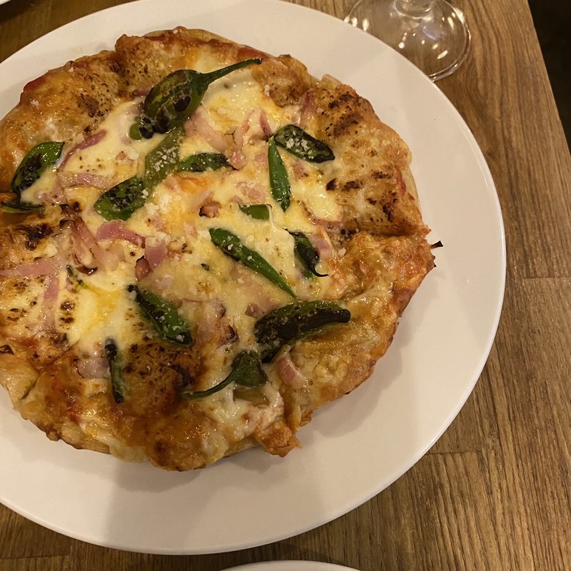 天然酵母の秋野菜ピザ(funicula)