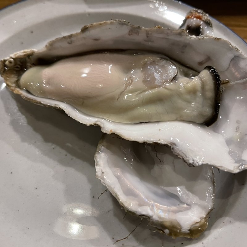 北海道の生牡蠣(百春)