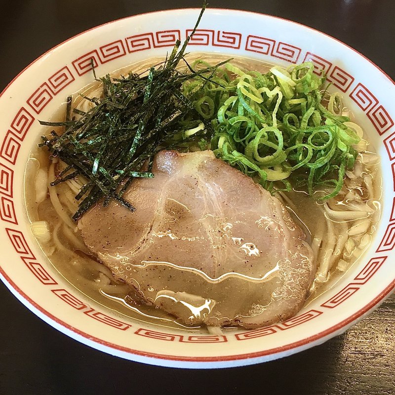 あご出汁ラーメンのころ(限定)(博多とんこつ 豚の足跡)