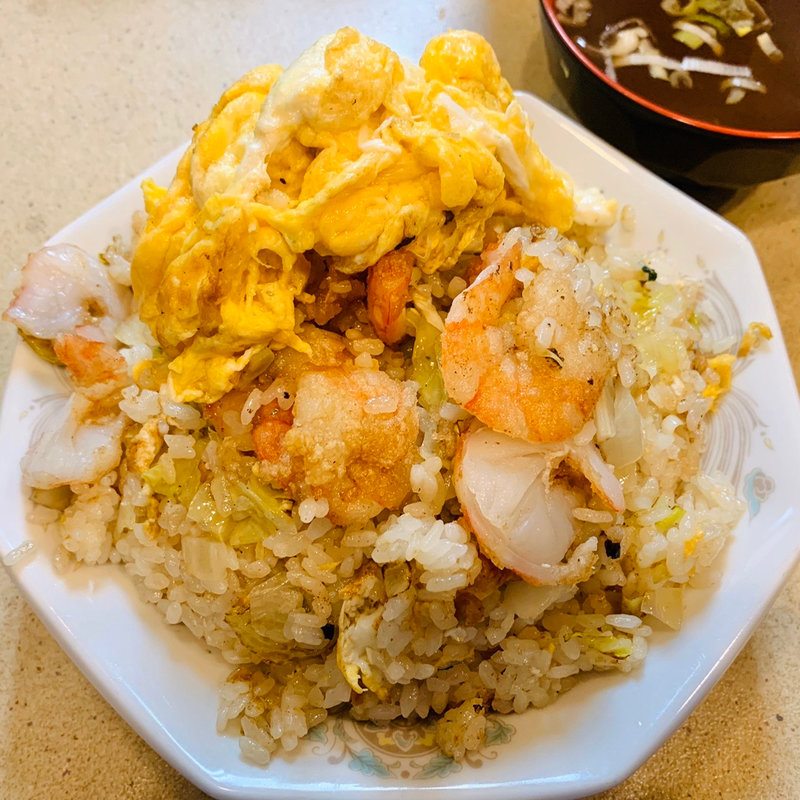レタスとエビ焼飯＋らんらん(中華徳大 （ちゅうかとくだい）)