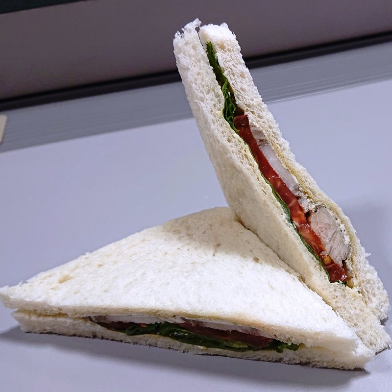 バジルチキンサンド(BECK'S COFFEE SHOP 八王子店 （ベックスコーヒーショップ【旧店名】BECK'S COFFEE SHOP＋）)