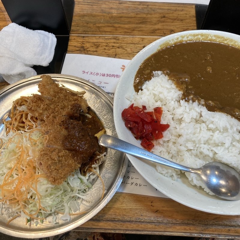 カツカレー(ポアル館)