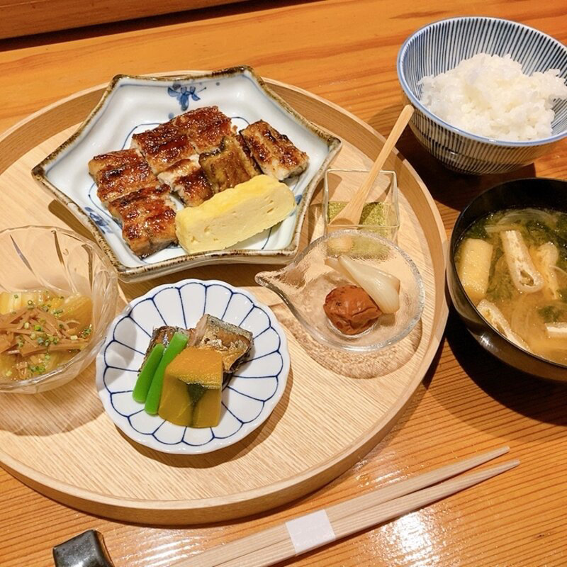 炭焼き鰻のお昼ごはん(田心 )