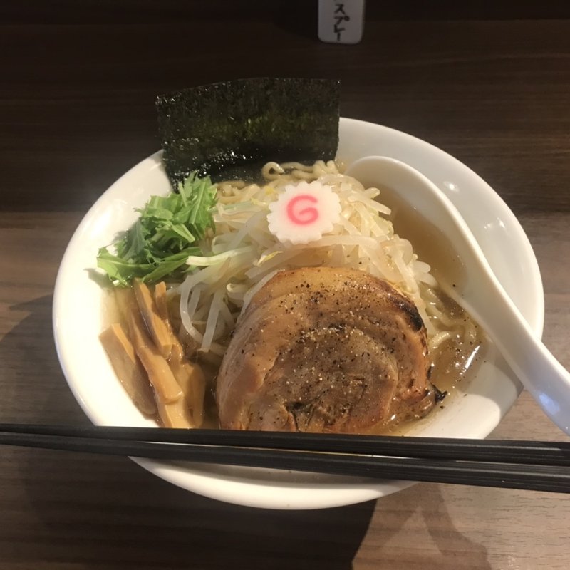 白ラーメン（中）(ヤマネコ軒)