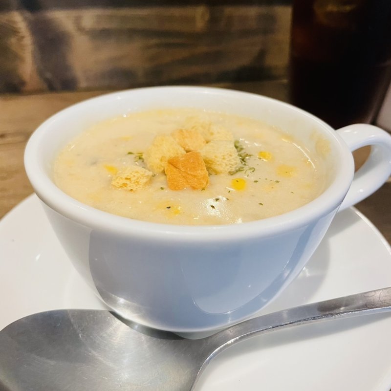 コーンチャウダー(folk burgers&beers)