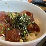 天然まぐろの漬け丼