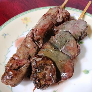 レバ(炭火串焼き どまん中)