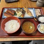 ウナギ&トロサパ定食＋サーモンハラス串(炭火焼専門食処 白銀屋 溜池分店)