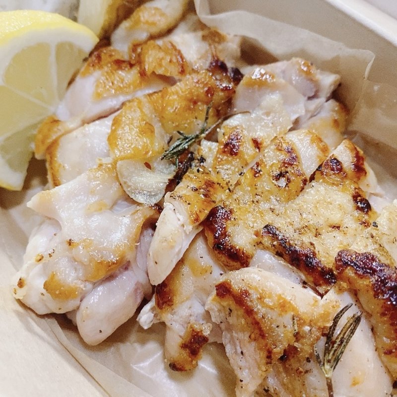 阿波鶏のグリル フォカ弁(ピアット コロラティ)