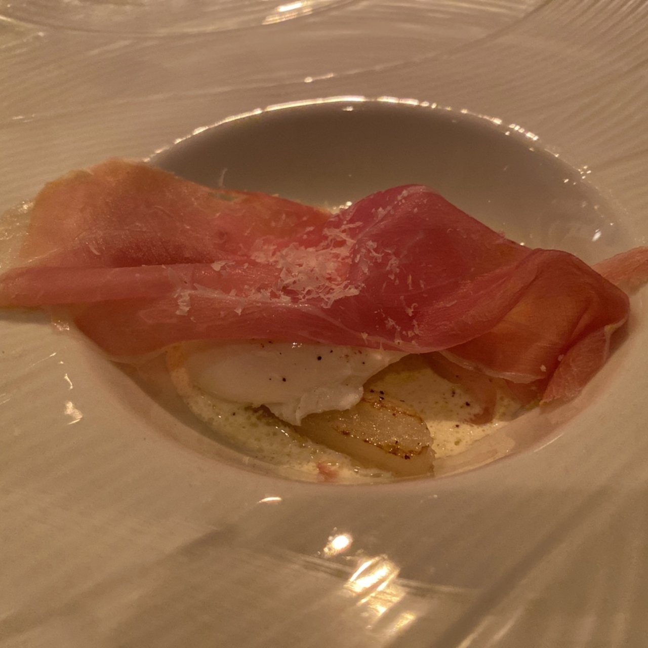 フランス産ホワイトアスパラガスのソテー パルマ産プロシュットとポーチドエッグ 神戸牛炭火焼 ステーキ 銀座 Fun の口コミ一覧 おいしい一皿が集まるグルメコミュニティサービス Sarah