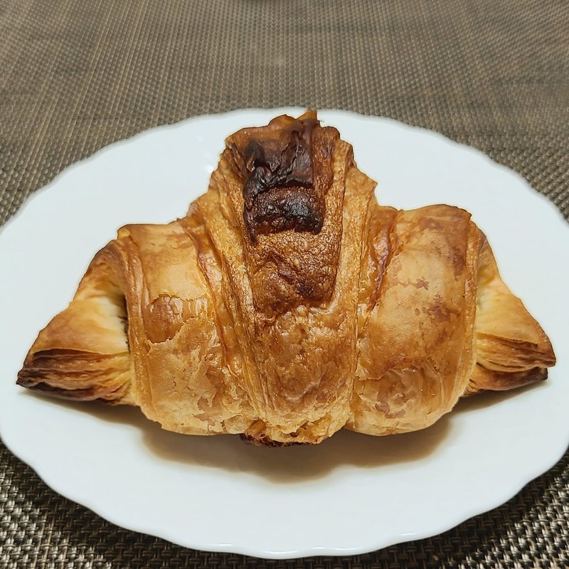 チョコクロワッサン(石窯ぱん くりや)