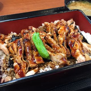 たれ焼きとり重(からやま 尼崎下坂部店)