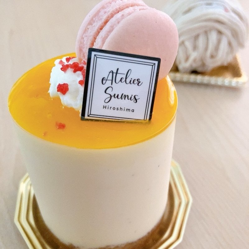 レアチーズ&パッションフルーツムースケーキ(アトリエスミズ)