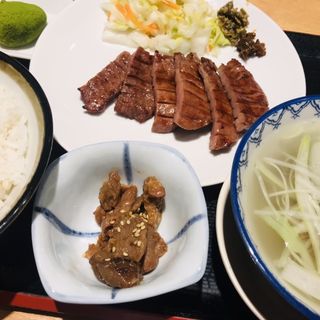 牛たん定食(3枚6切)(牛たん炭焼 利久 札幌パセオ店 )