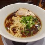 濃厚 日日ラーメン(麺lab.日日)