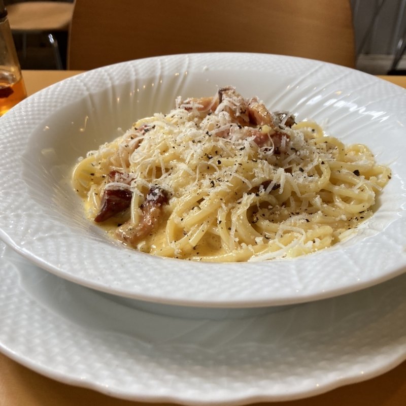 自家製クリームのカルボナーラスパゲティセット(みるくのアトリエ )