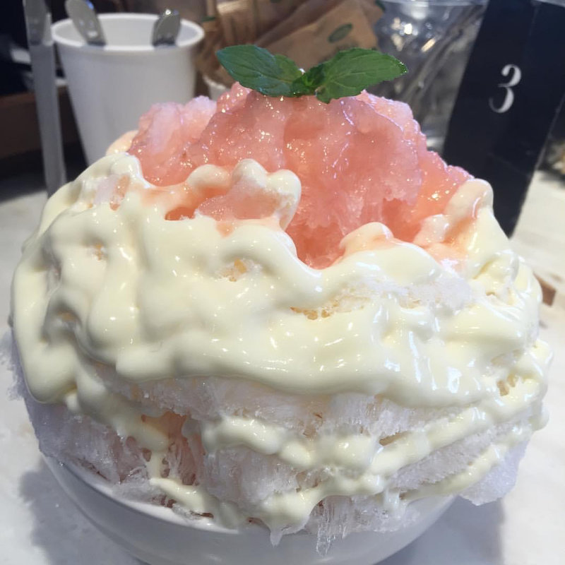 ネクタリンとレアチーズ(氷舎 mamatoko(ママトコ))