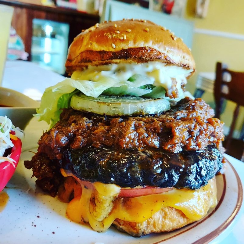 ブラウンオニオンチーズバーガー(BACK HOME meal & bake （バックホーム）)