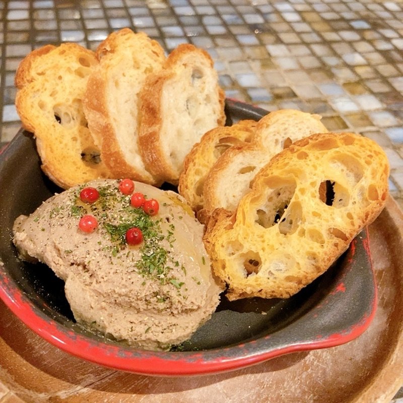 鶏白レバーパテ(路地裏のタパス　イシオカ )