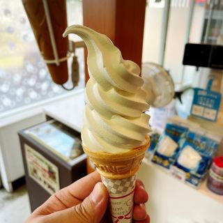 オリジナルソフトクリーム(羊ケ丘レストハウス)