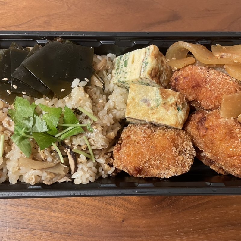 「賛否両論」の「変わり衣の鶏から弁当」(キッチンステージ)