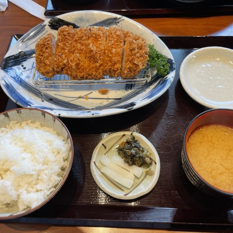 ロースかつ定食(とんかつ馬車道さくら 本店)