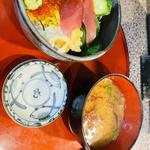 三色丼(さすよ亭)