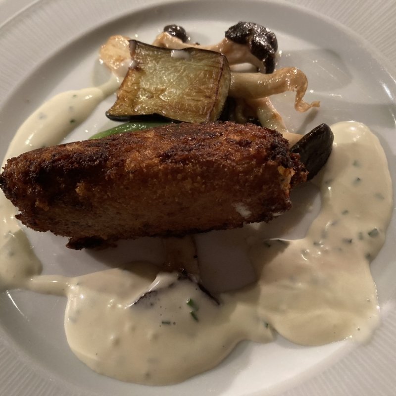 豚肉豚足豚耳のカツレツ(de base（デュバーズ）)