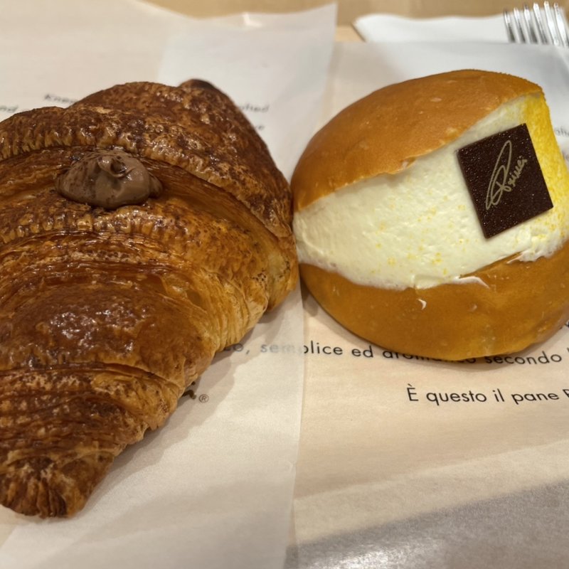 マリトッツォ リモーネ ＆ マンゴー(スターバックス リザーブ®︎ ストア 銀座マロニエ通り)