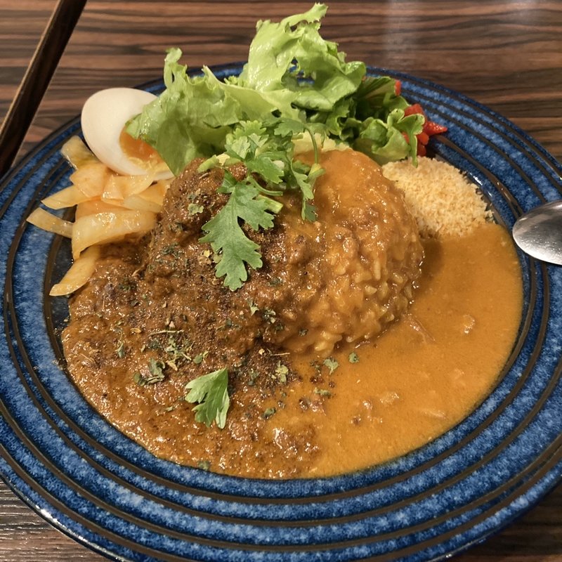 あいがけマキオカリーDX(カリガリ マキオカリー 46号店)