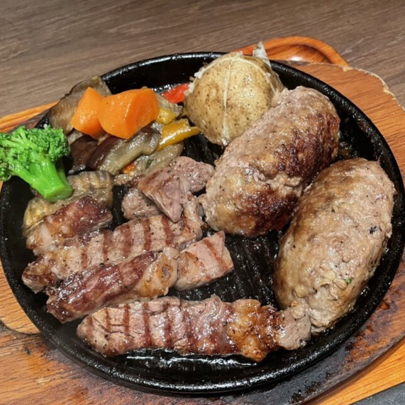 プレミアム肉祭りランチセット(いしがまやハンバーグ 溝口店)