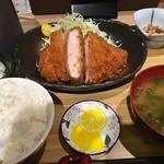 とんかつ定食