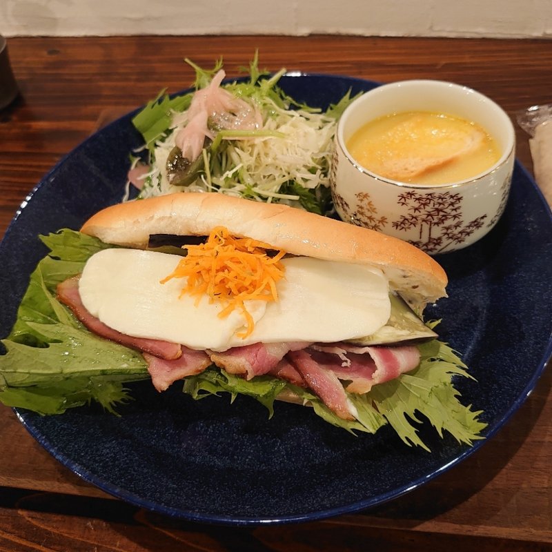 ベーコンレタスチーズサンドセット(カフェ・ポステン )