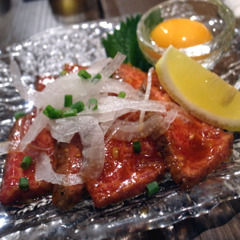 黒毛和牛のローストビーフ（ユッケ風）(焼肉ことえん)