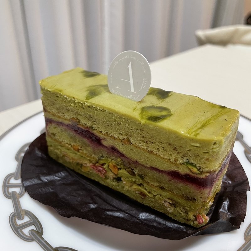 クレーム ピスターシュ(PATISSERIE ASAKO IWAYANAGI)