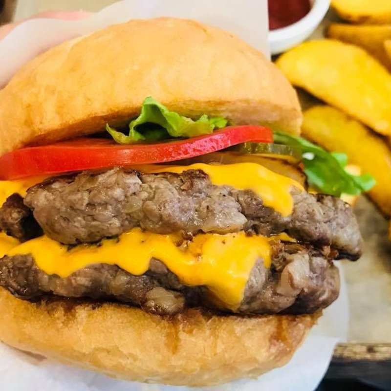 ダブルチーズバーガー(ゴールデンゲート)