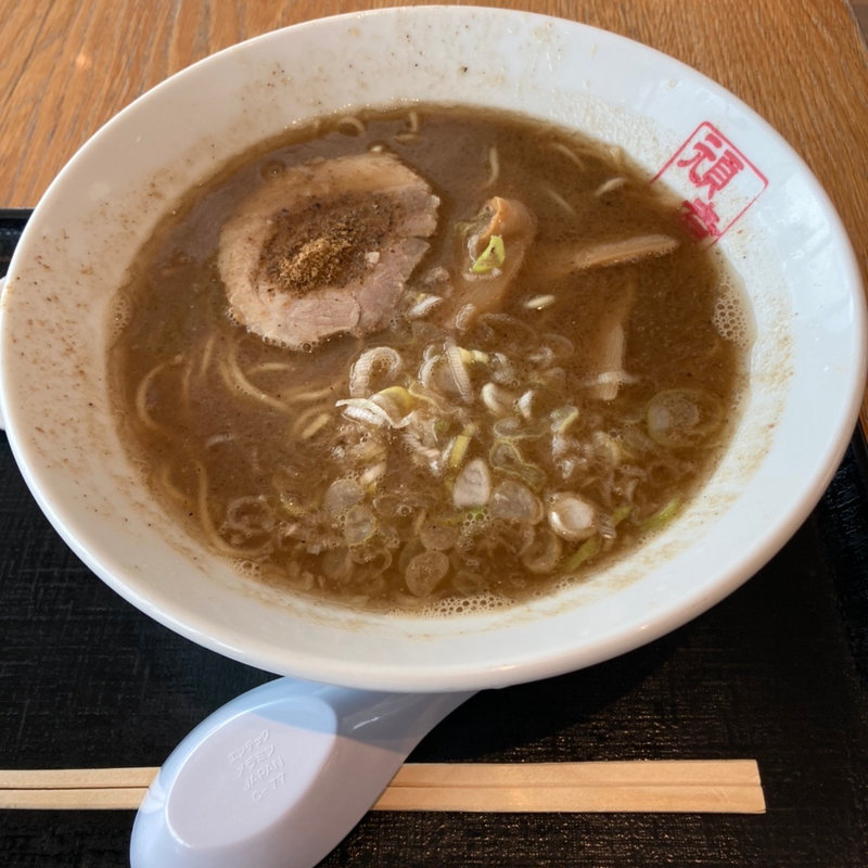 濃厚魚介ラーメン(GANJA RAMEN 菖蒲)