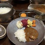 和牛ビーフカレー(一体感)