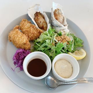 牡蠣のダブルランチ(8TH SEA OYSTER Barミント神戸店)