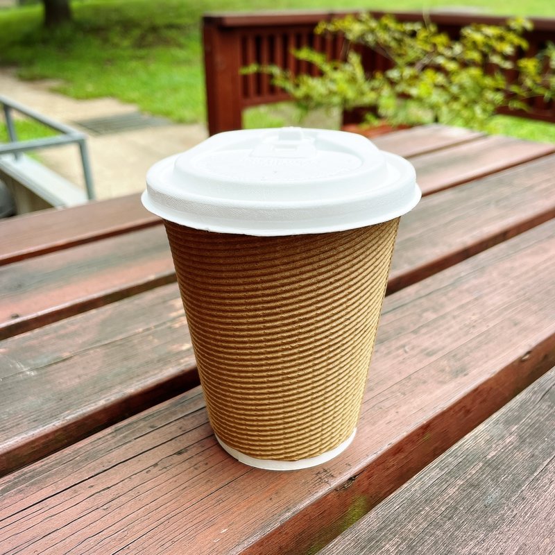 アイスカフェラテ(アトリエ・ド・リーブ 赤煉瓦Cafe )