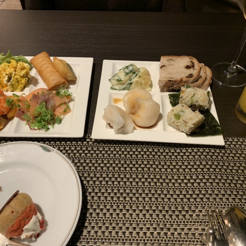 夕食(ホテル インターコンチネンタル 東京ベイ )