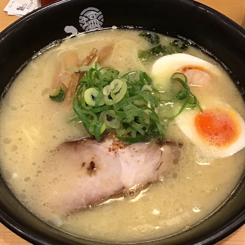 とろり白湯塩玉らーめん(ひるがお 東京駅店 )