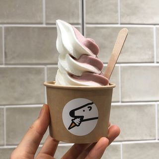山のみるく×ワイナリーのぶどう(イグル氷菓)