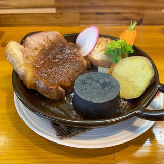豚のコンフィステーキ(キッチン まる藤商店)