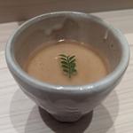 ワタリガニの茶碗蒸し(鮨利﨑 青山)