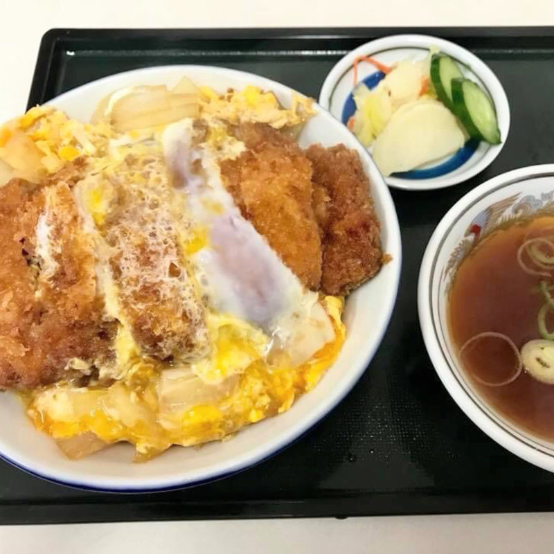 カツ丼(幸軒 （さいわいけん）)