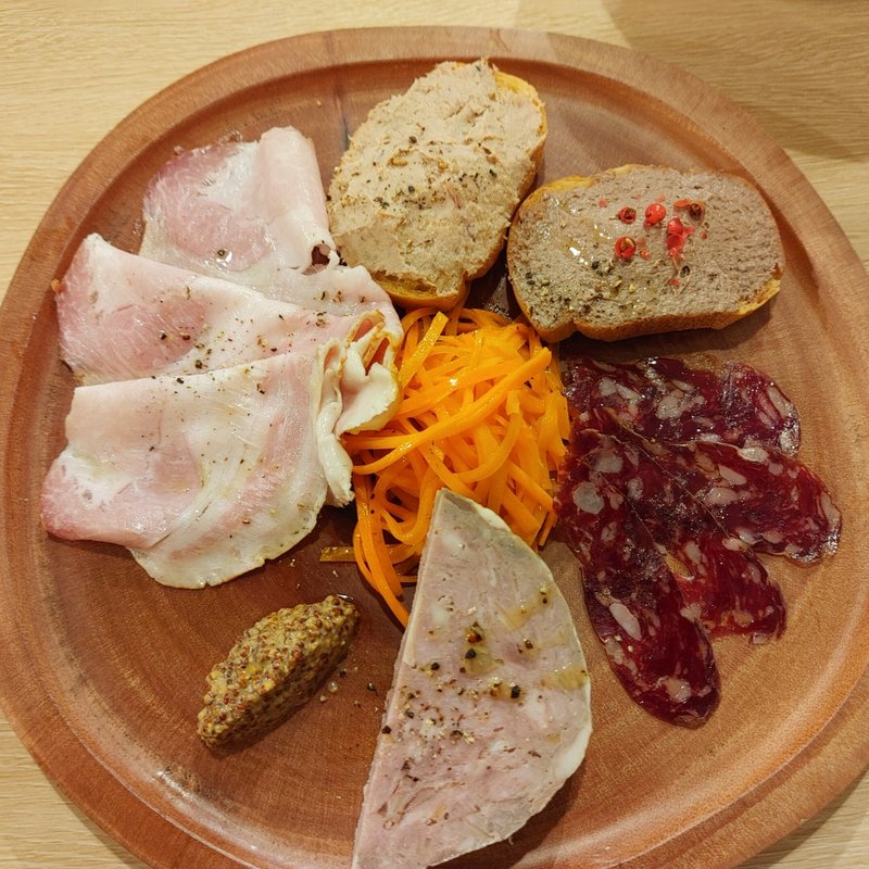 シャルキュトリー(ワインファームtamura)